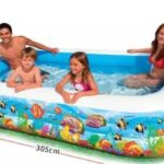 Inflatable swimming pool