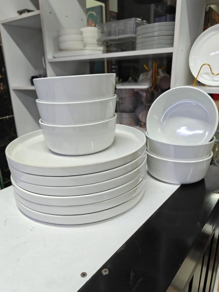 12pc bowl and plate set - Image 1