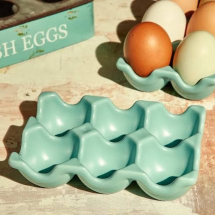 Ceramic egg tray