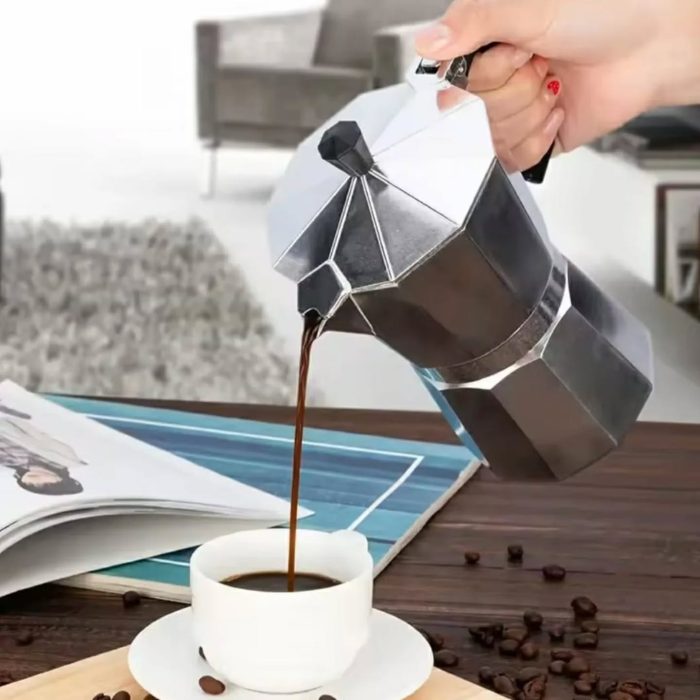 527350643_18420389524099265_6345846130395352032_n Moka pot 600ml - Image 1