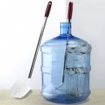 Water bottle cleaning brush