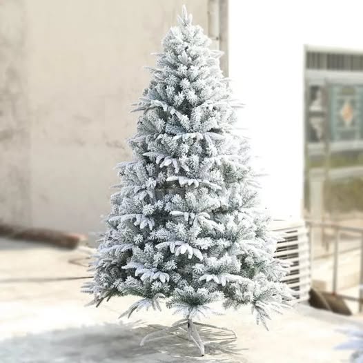 Snow flocked Christmas tree Snow flocked Christmas tree - Image 1