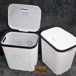 Laundry basket with lid
