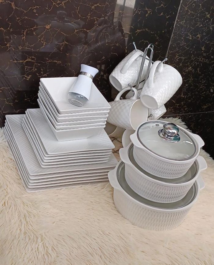 28pc ceramic dinner set - Image 1