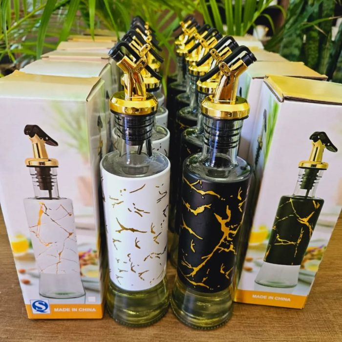 574824154_18436601059099265_3651123268383875682_n Oil jar - Image 1