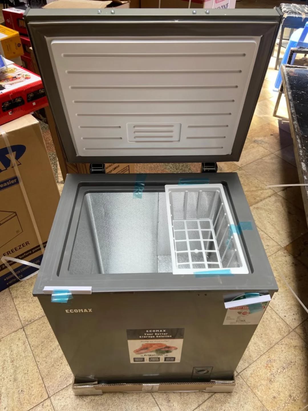 675380151_18465811336099265_8919674282787710661_n Ecomax freezer 60Litres - Image 1
