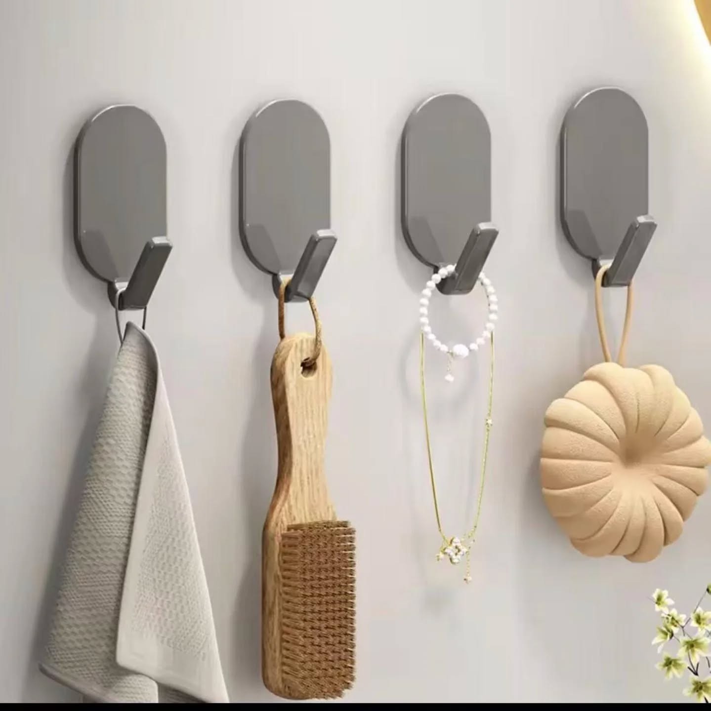 631907624_18452817901099265_1452812959940405560_n 5pc adhesive wall hook set - Image 1