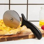 Pizza cutter