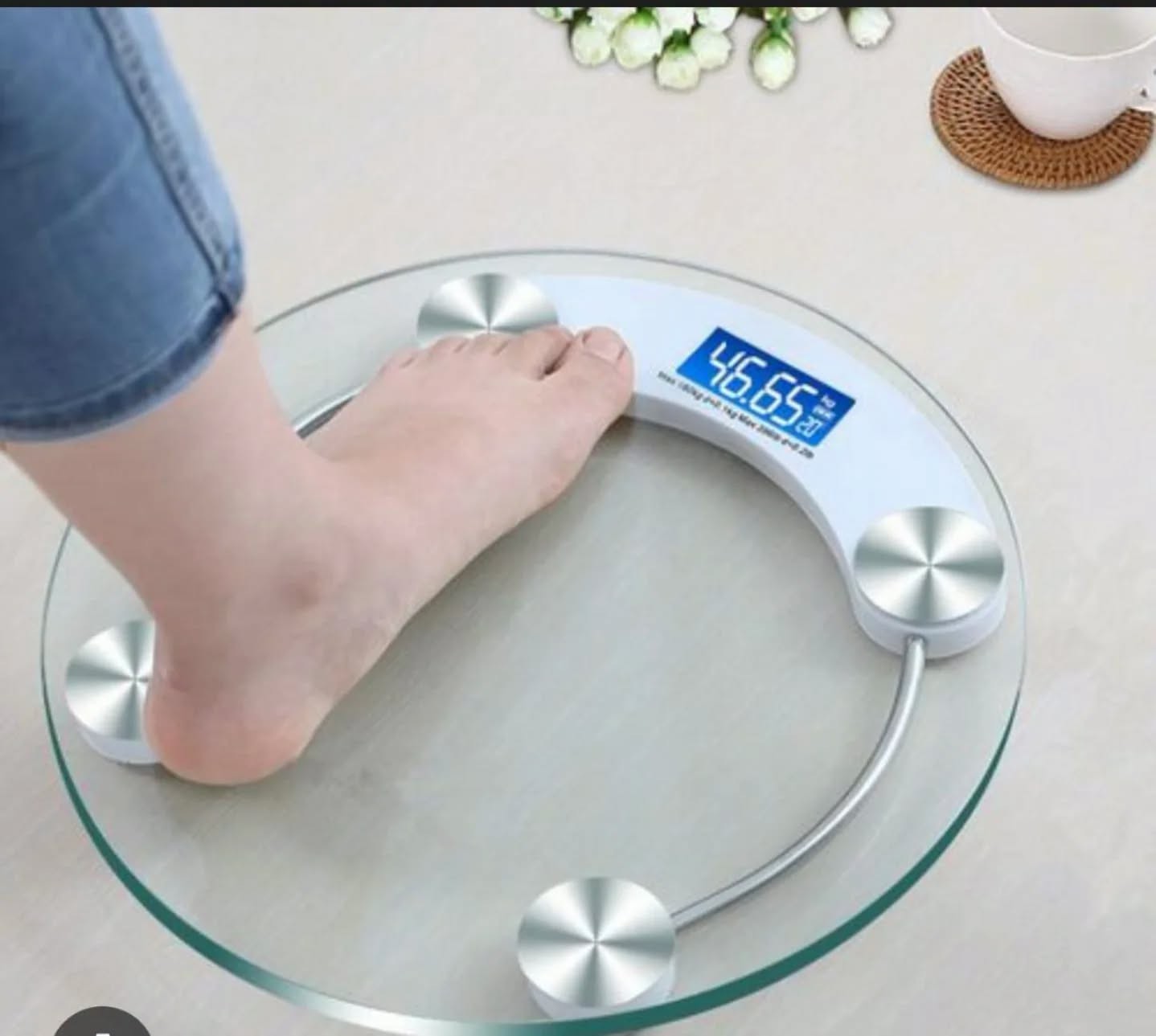 719883954_1023051213578235_4615209212324360758_n Body weighing scale - Image 1
