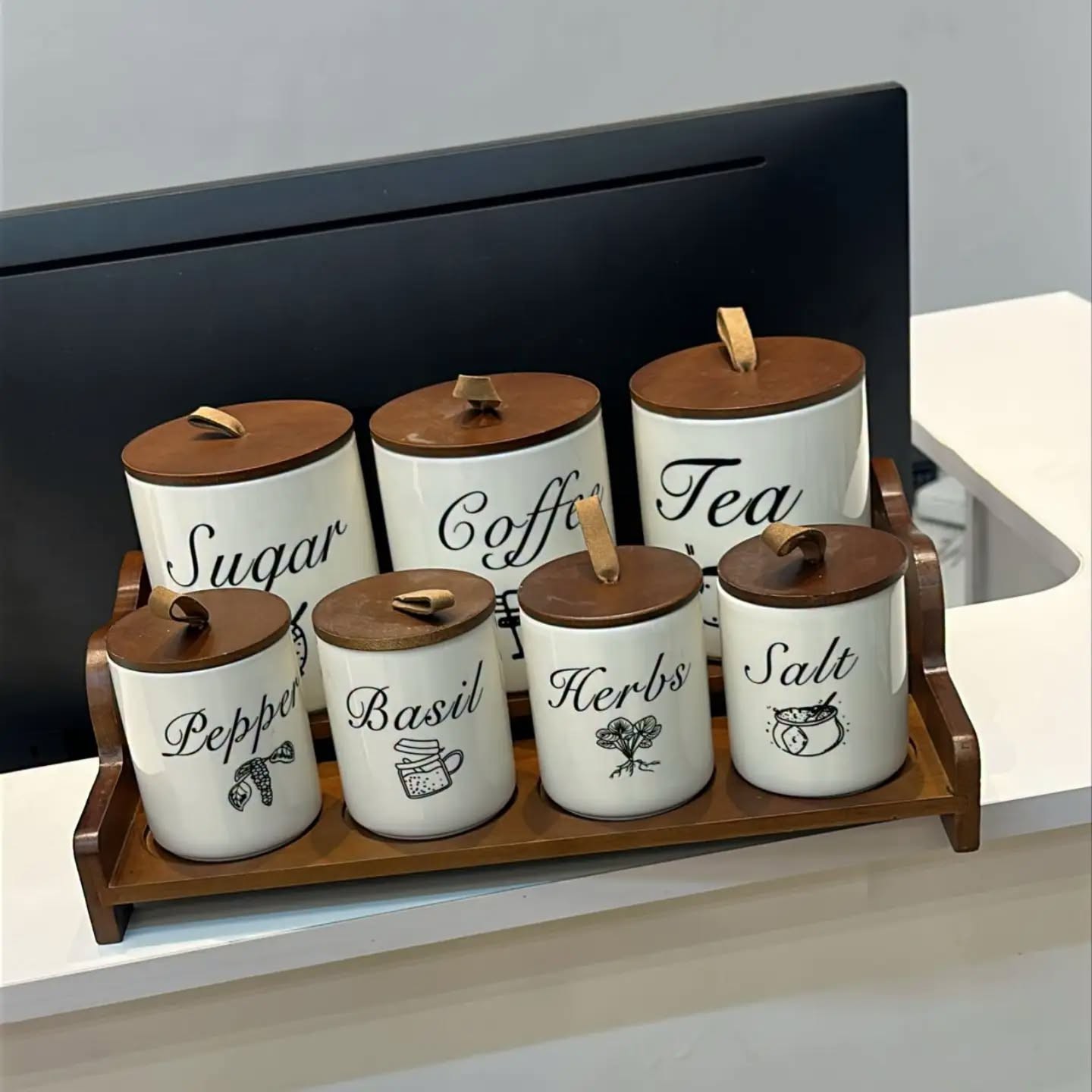 755872152_1716023499443244_5352670655939187967_n 8pc canister set - Image 1