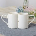 Love handle ceramic cup set
