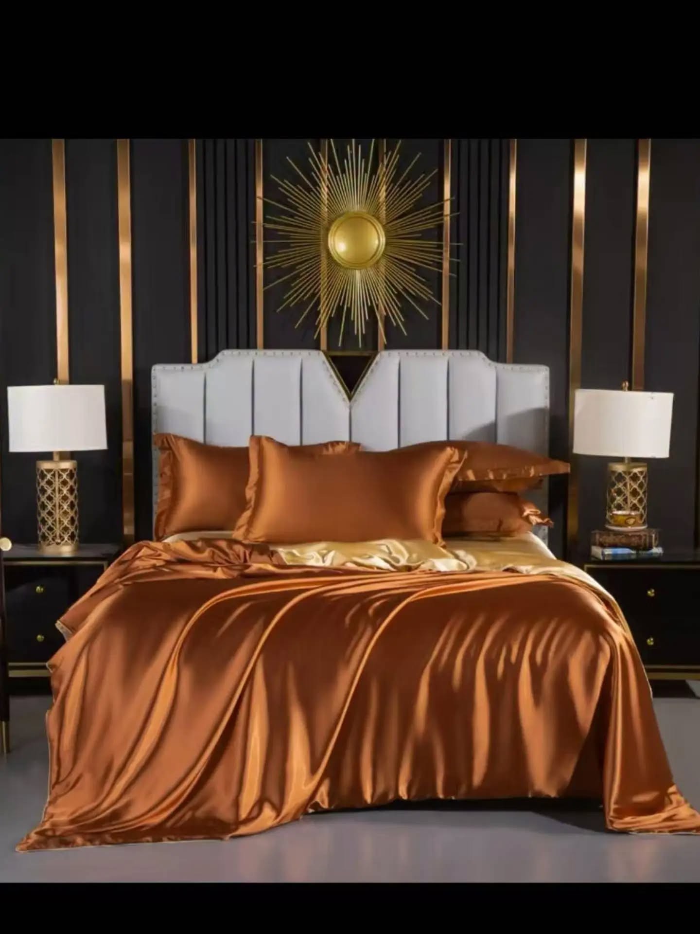 838433667_1639192997643877_708458554792509766_n Silk duvet cover set - Image 1